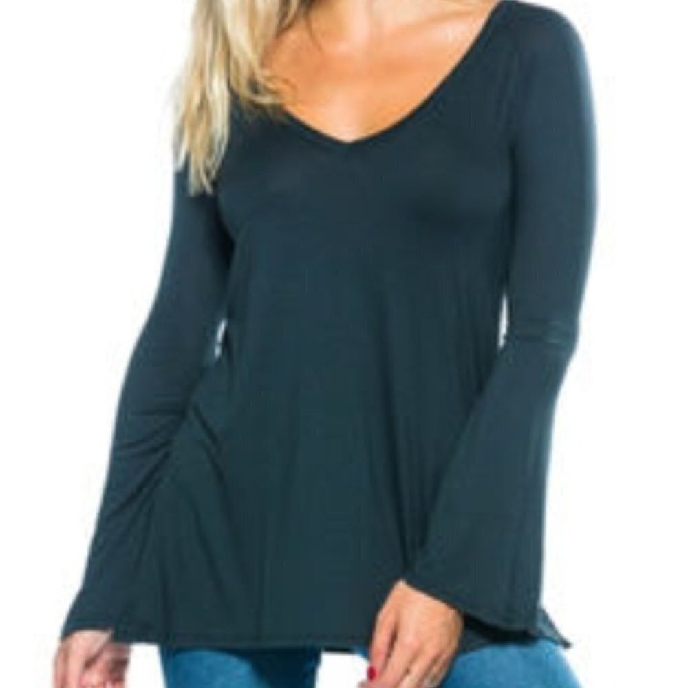 SOFT LONG SLEEVED TOP